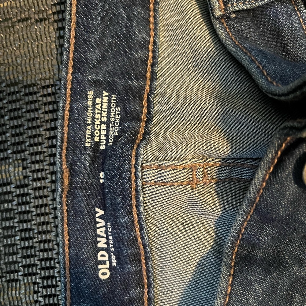 Old Navy  Womes Rockstar super skinnyBlue Jeans